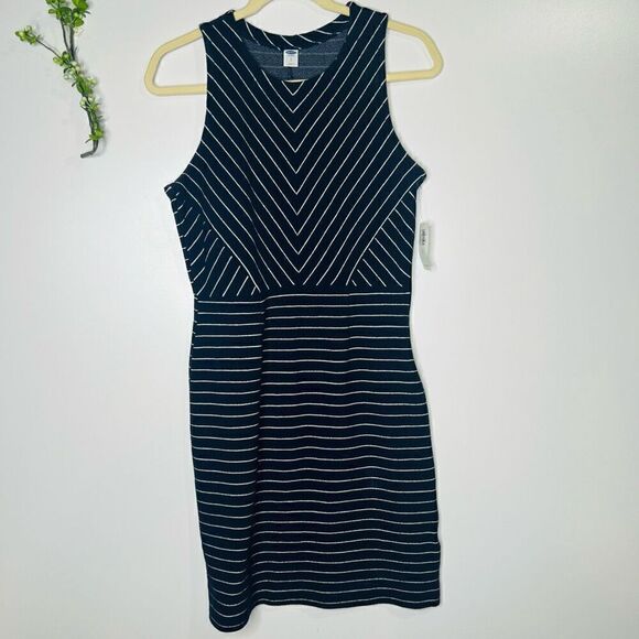 Old Navy Dresses & Skirts - Old Navy Navy Blue White Stripe Fitted Stretch Sheath Dress NWT